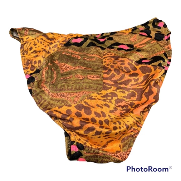 🆕 Two piece bikini with leopard print - Picture 7 of 11